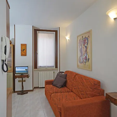 Casa Annalisa 아파트 살로